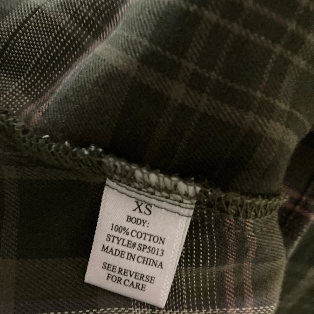 Plaid button down top | size XS | crop - Picture 3 of 6